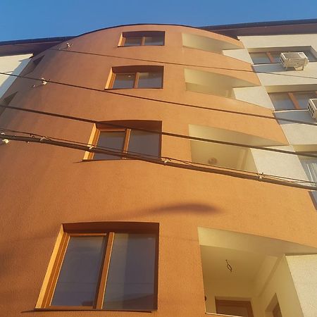 Appartamento Apartament Veranda Bucarest Esterno foto