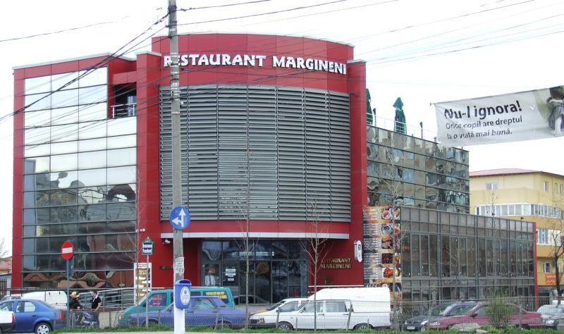 Appartamento Apartament Veranda Bucarest Esterno foto