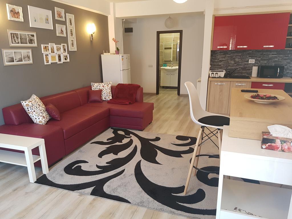 Appartamento Apartament Veranda Bucarest Esterno foto