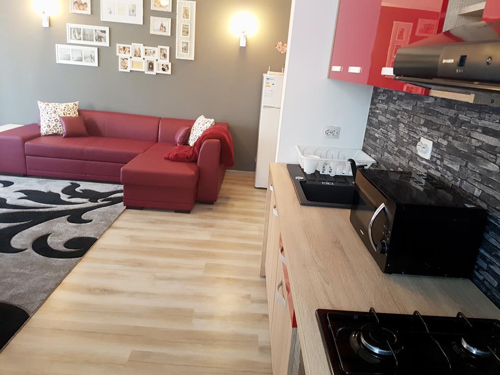 Appartamento Apartament Veranda Bucarest Esterno foto